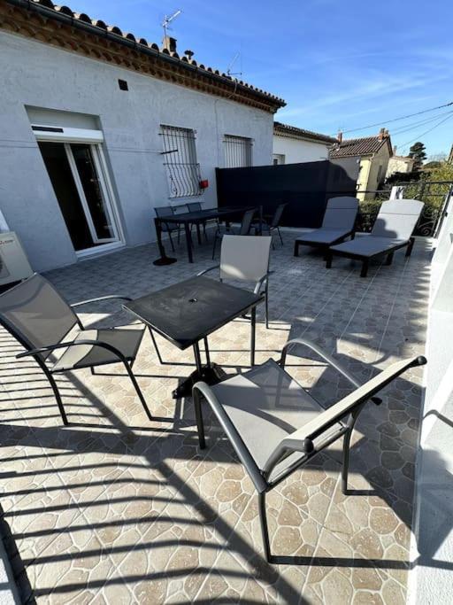 Appartement Sabatier T4 Avec Terrasse Et Jardin Carcassonne Luaran gambar