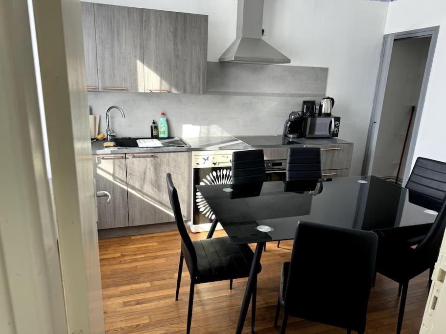 Appartement Sabatier T4 Avec Terrasse Et Jardin Carcassonne Luaran gambar